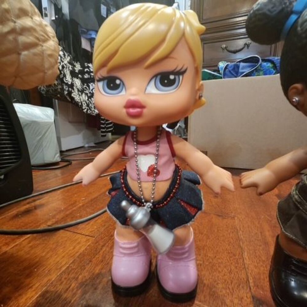 Bratz Big Babyz Cloe Fashion Doll 12" MGA Entertainment Outfit Boots RARE